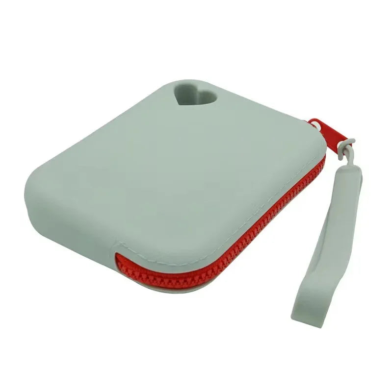 Portable Silicone Dog Treat Pouch – Waterproof Training Bag with Clip